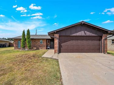 1604 NW 75th St, Lawton, OK 73505