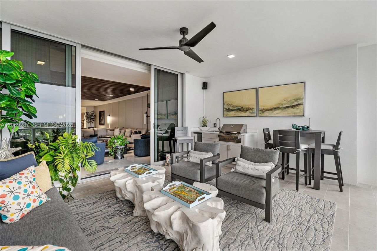435 Bayshore Dr, Unit 703, Fort Lauderdale, FL 33304 Photo
