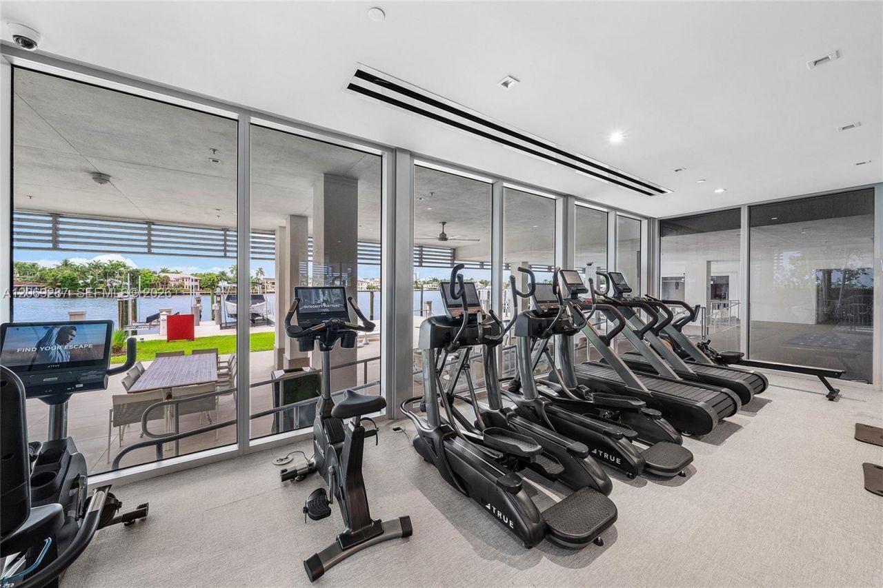 435 Bayshore Dr, Unit 703, Fort Lauderdale, FL 33304 Photo