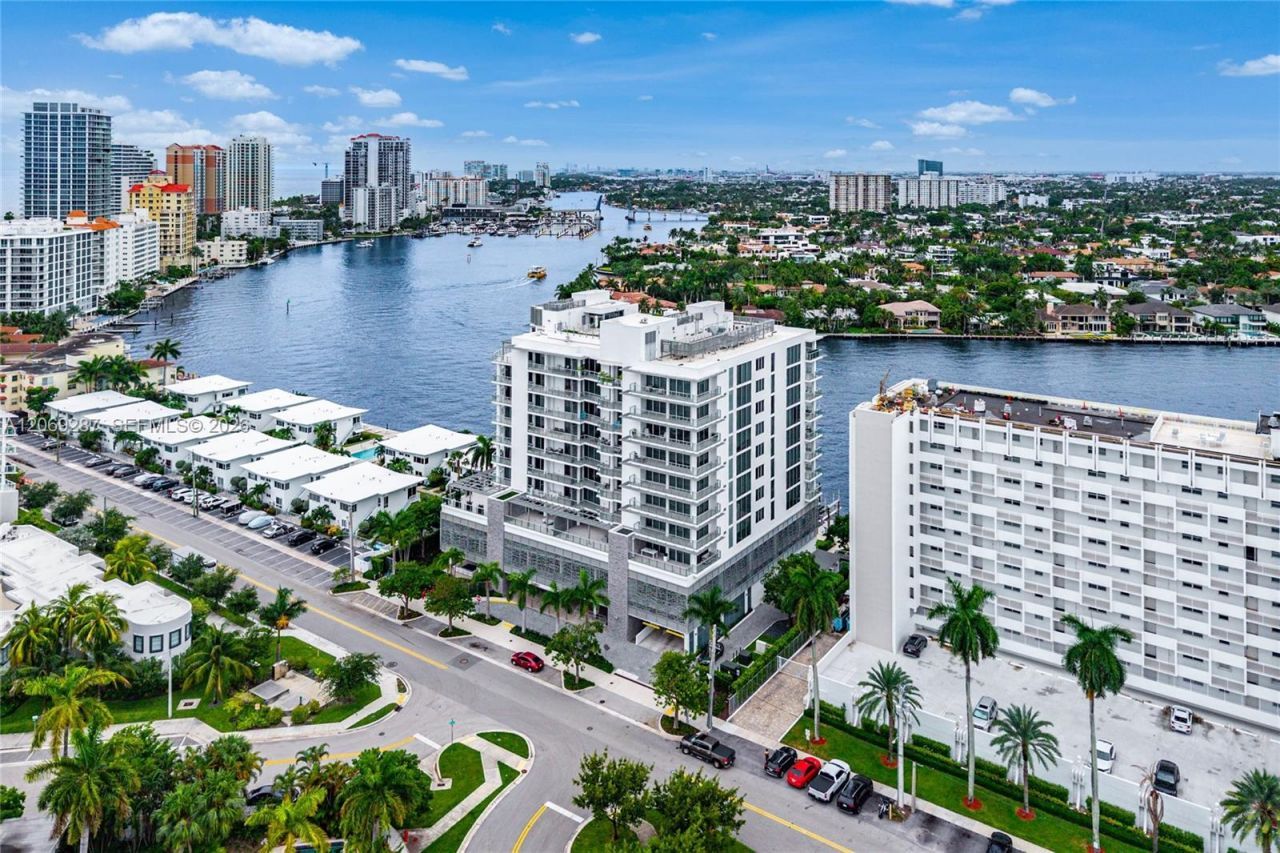 435 Bayshore Dr, Unit 703, Fort Lauderdale, FL 33304 Photo