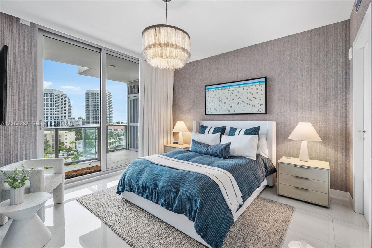 435 Bayshore Dr, Unit 703, Fort Lauderdale, FL 33304 Photo