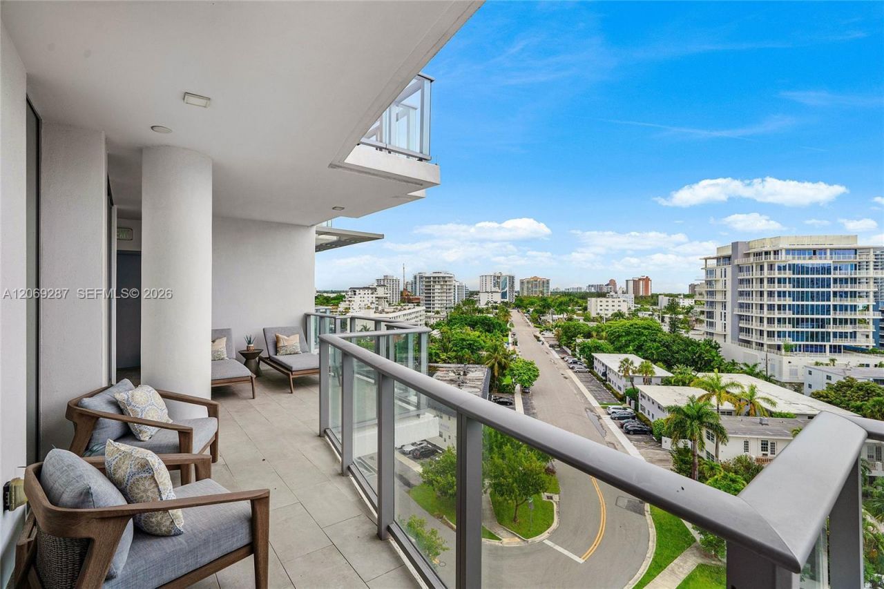 435 Bayshore Dr, Unit 703, Fort Lauderdale, FL 33304 Photo