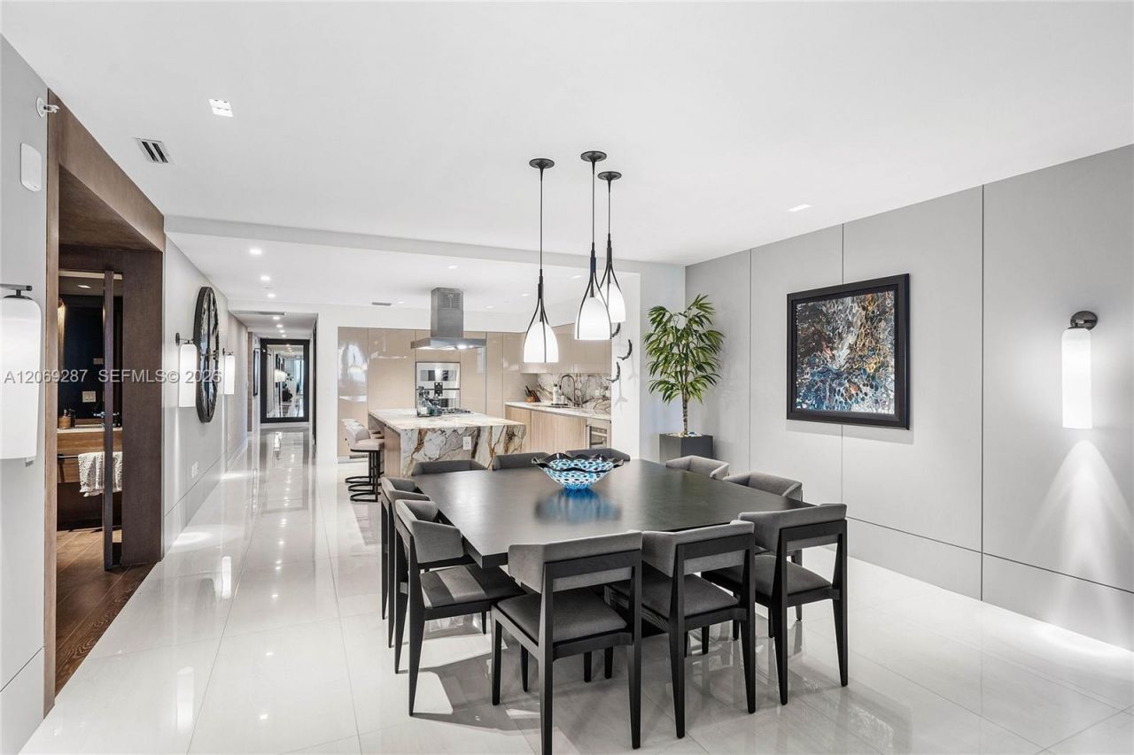 435 Bayshore Dr, Unit 703, Fort Lauderdale, FL 33304 Photo