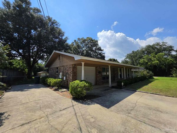 5505 Fairview Dr, Pensacola, FL 32505