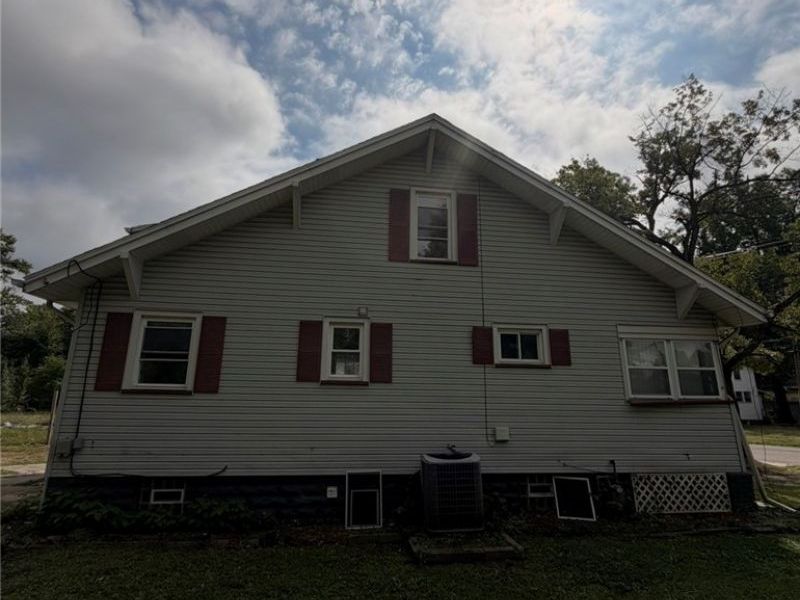 908 Palmyra Road SW, Warren, OH 44485 Photo 4
