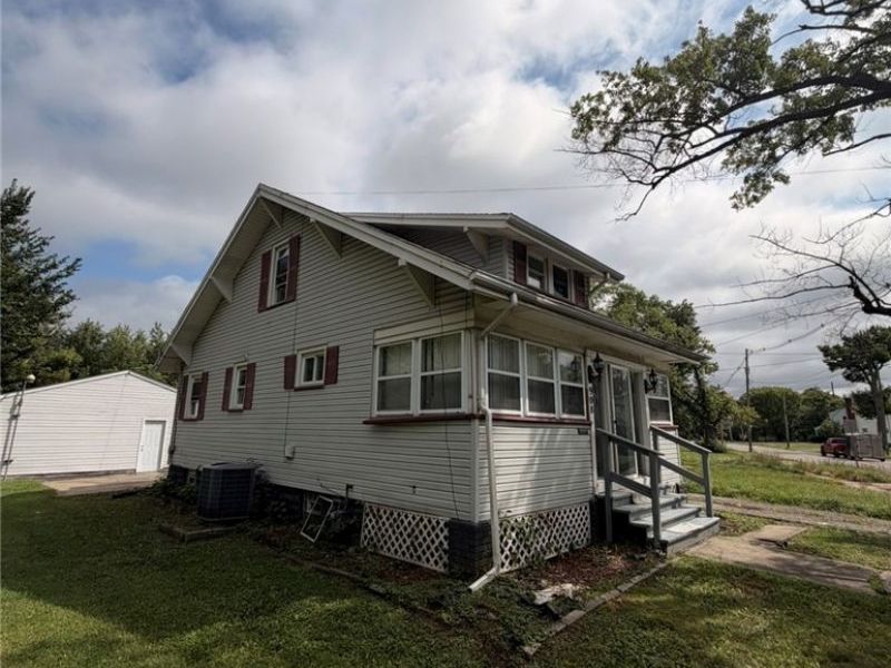 908 Palmyra Road SW, Warren, OH 44485 Photo 5