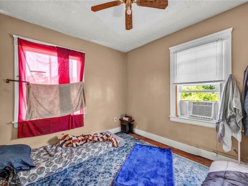 4316 E 128th Street, Cleveland, OH 44105 Photo 18