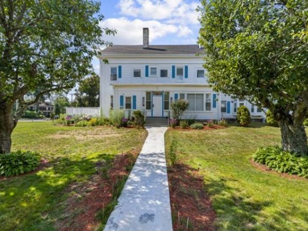 16 Pleasant Street, Bridgewater, MA 02324