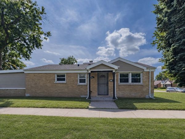 12701 S Green Street , Chicago, IL 60643