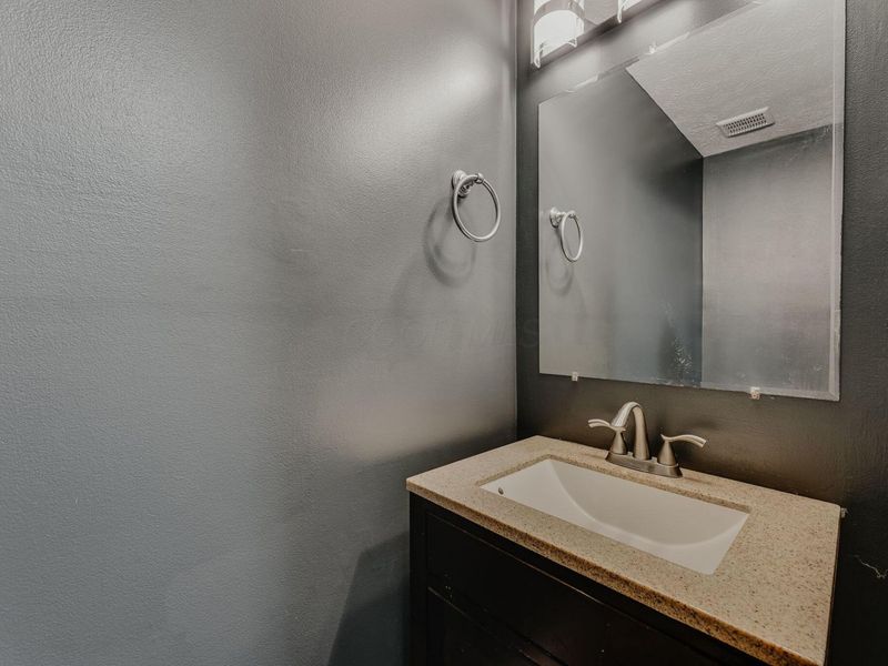 2853 Avati Drive , Unit D5, Columbus, OH 43207 Photo 19