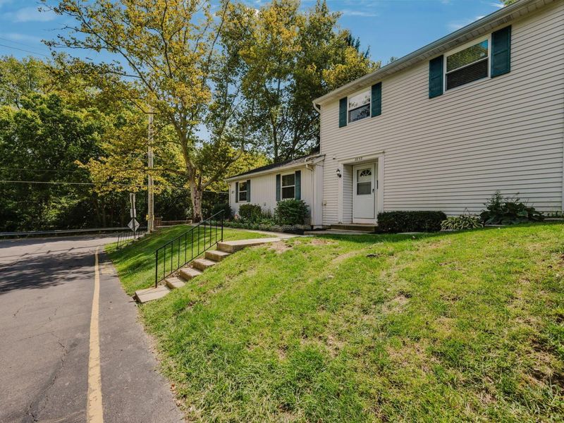 2853 Avati Drive , Unit D5, Columbus, OH 43207 Photo 4