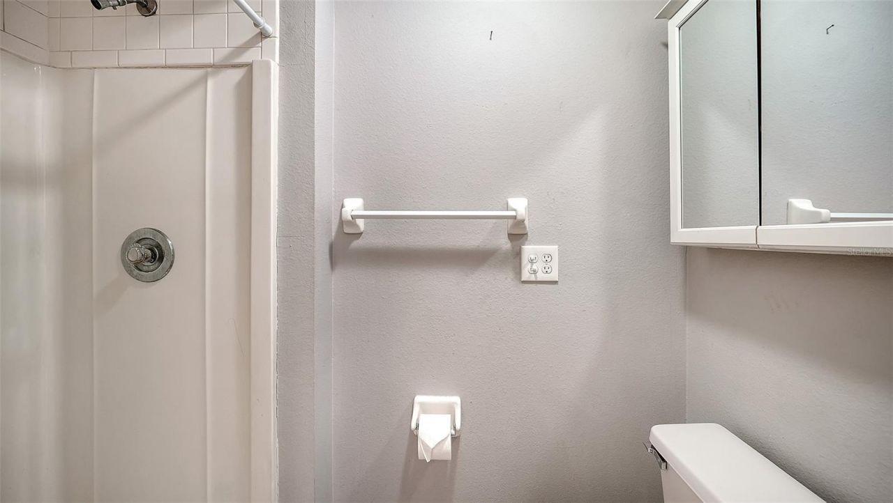4494 Diamond Circle E, Sarasota, FL 34233 Photo