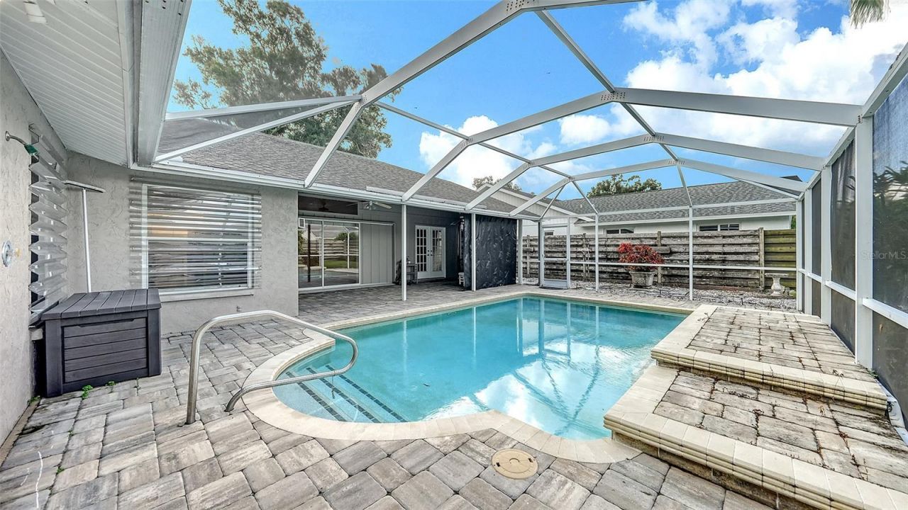 4494 Diamond Circle E, Sarasota, FL 34233 Photo