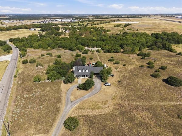 2116 Woodard Avenue, Cleburne, TX 76033