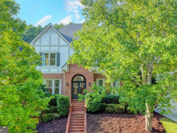 1071 Moores Walk Lane, Suwanee, GA 30024