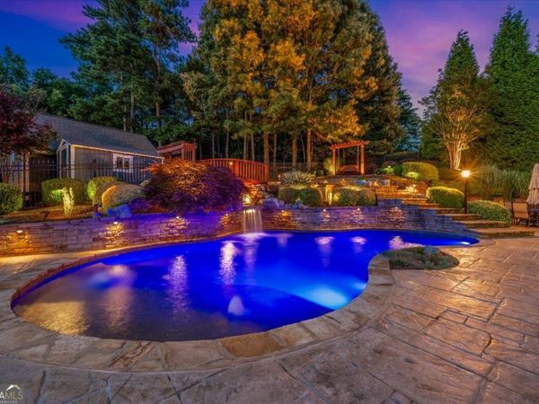 20 Lake Overlook Drive, White, GA 30184