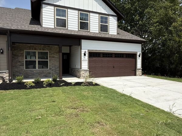 1420 Suzanne Drive , Murfreesboro, TN 37128