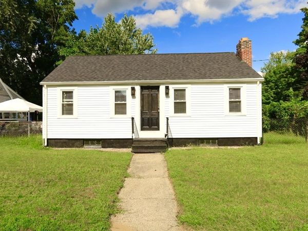 61 Russell Street, Springfield, MA 01104