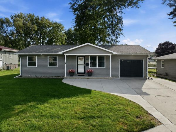 2718 Delane Avenue, Waterloo, IA 50701