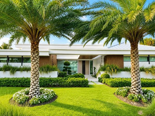 7 Tahoe Lane, Sea Ranch Lakes, FL 33308