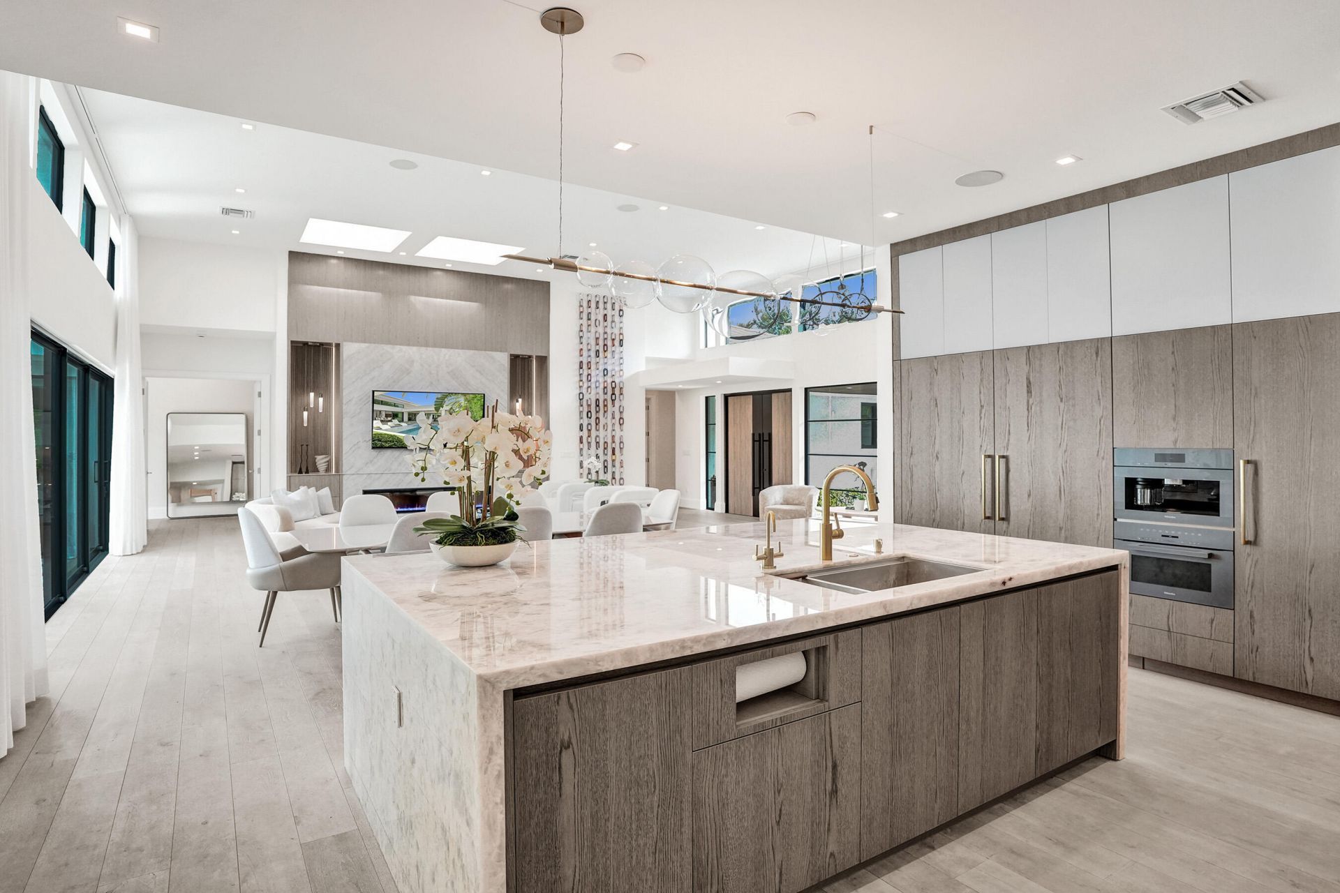 7 Tahoe Lane, Sea Ranch Lakes, FL 33308 Photo