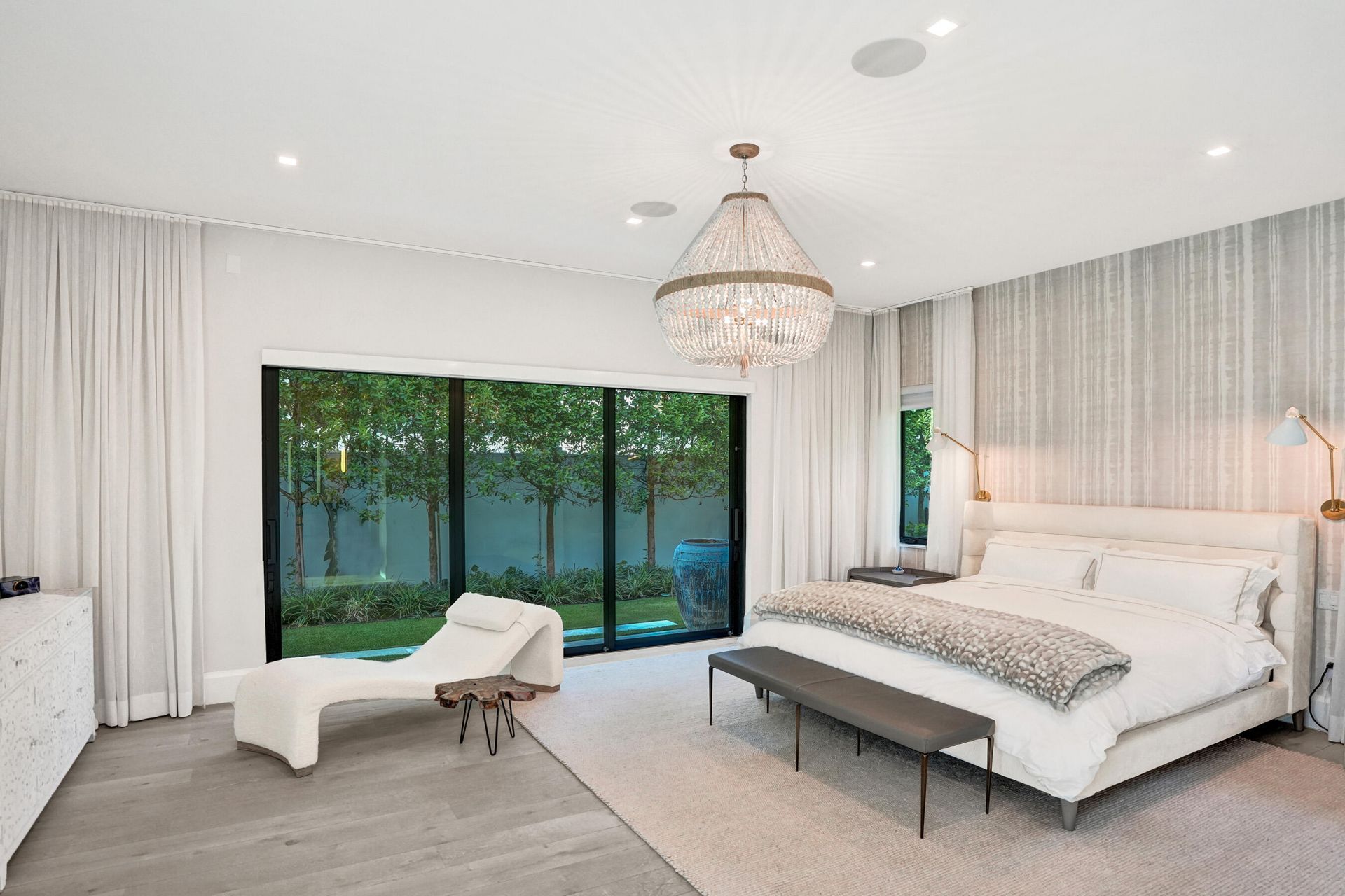 7 Tahoe Lane, Sea Ranch Lakes, FL 33308 Photo