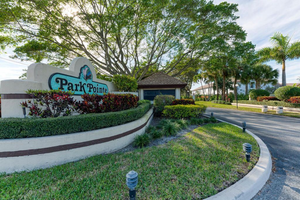 3385 Jog Park Drive, Greenacres, FL 33467 Photo