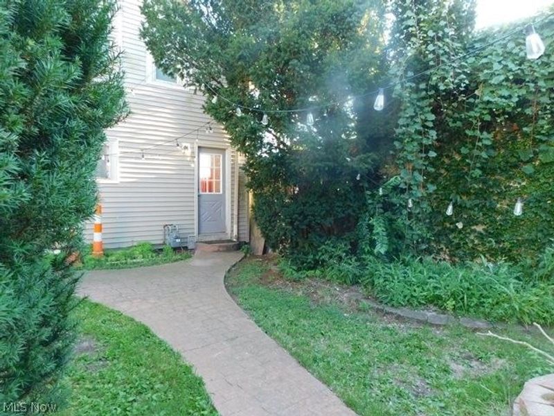 75 E Bridge Street, Berea, OH 44017 Photo 13