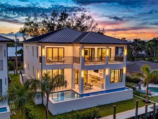 2949 CYPRESS ST , NAPLES, FL 34112
