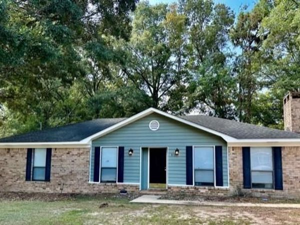 8131 Country Drive, Mobile, AL 36619