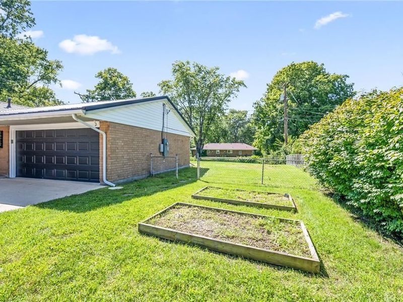 4095 Raymond Drive, Enon Vlg, OH 45323 Photo 31