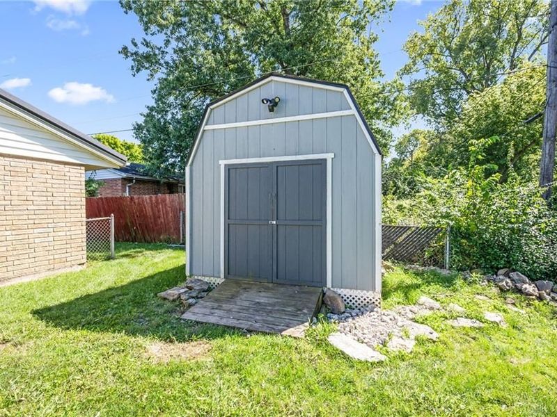 4095 Raymond Drive, Enon Vlg, OH 45323 Photo 36
