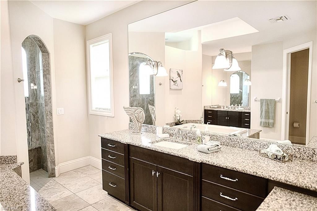 2368 Coral Point Dr, Cape Coral, FL 33990 Photo
