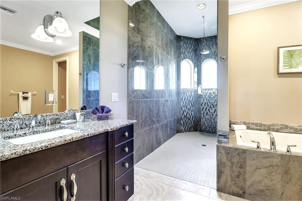 2368 Coral Point Dr, Cape Coral, FL 33990 Photo