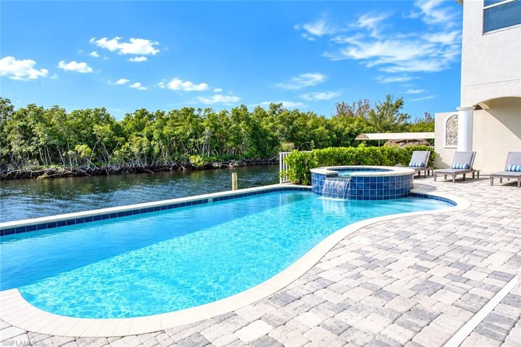 2368 Coral Point Dr, Cape Coral, FL 33990 Photo