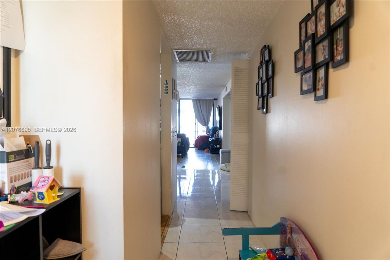 1541 NW 113th Ave , Pembroke Pines, FL 33026 Photo
