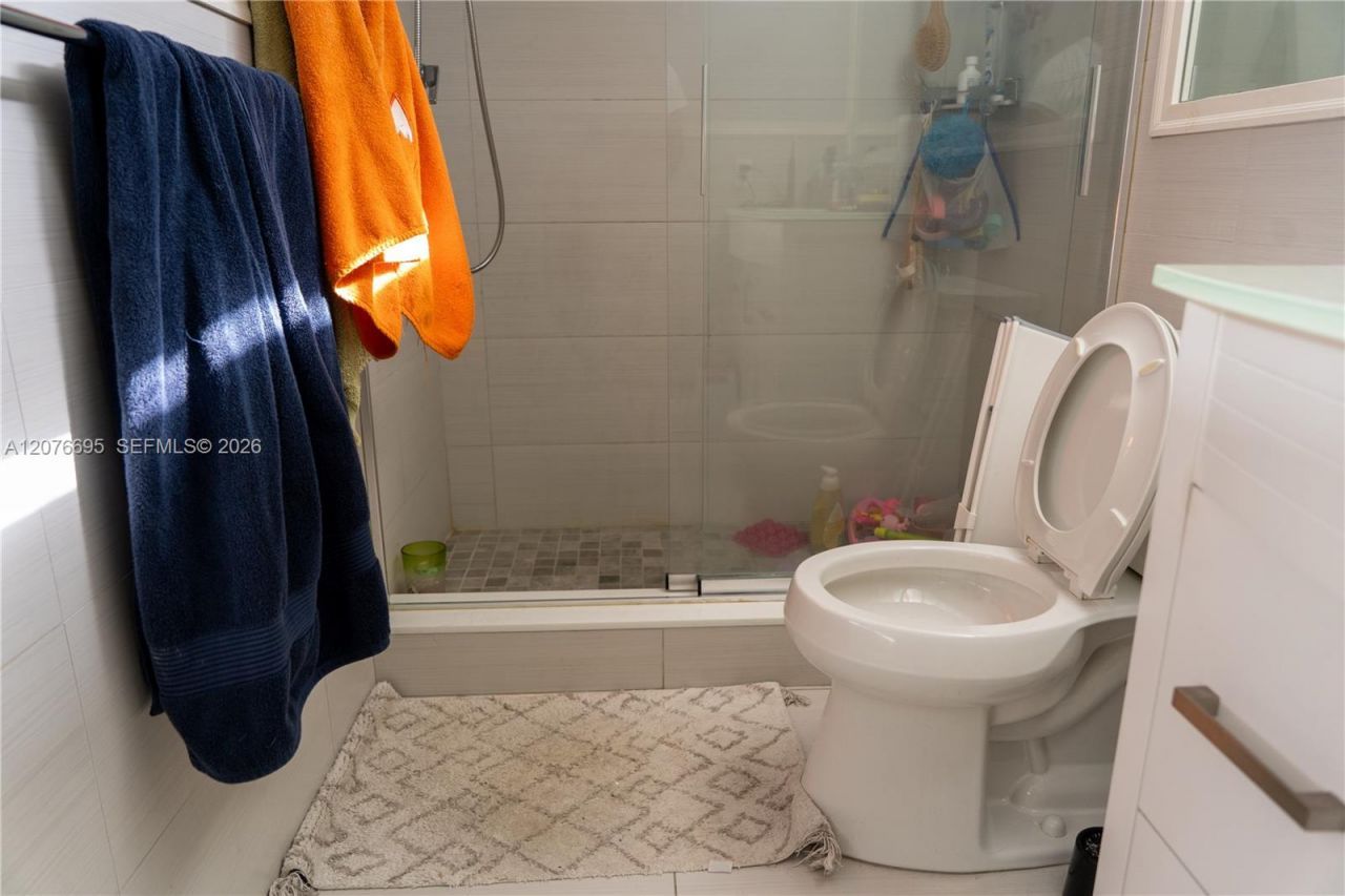 1541 NW 113th Ave , Pembroke Pines, FL 33026 Photo