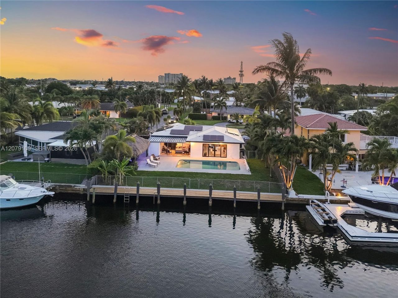 380 SE 1st Ter , Pompano Beach, FL 33060 Photo