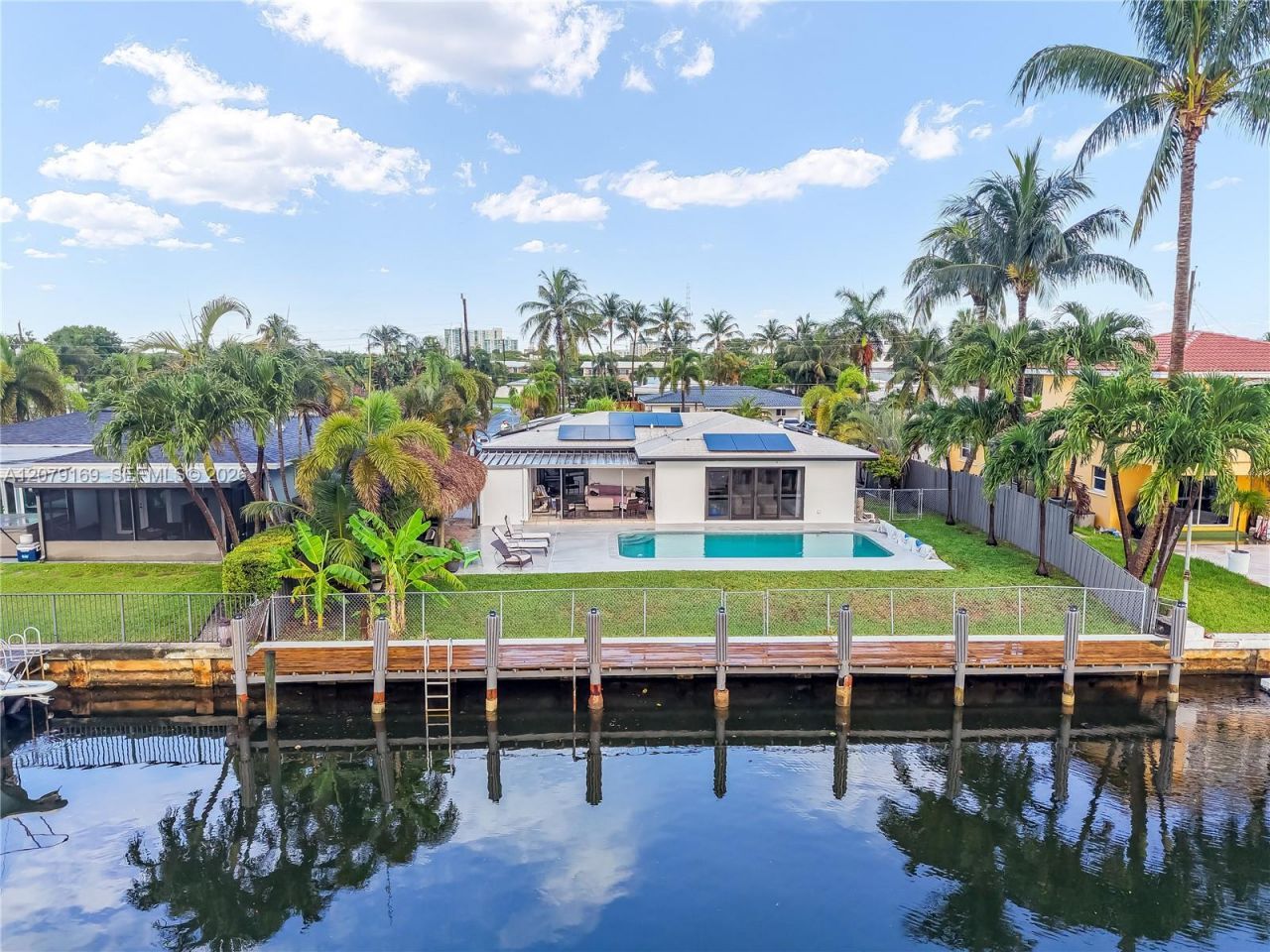 380 SE 1st Ter , Pompano Beach, FL 33060 Photo