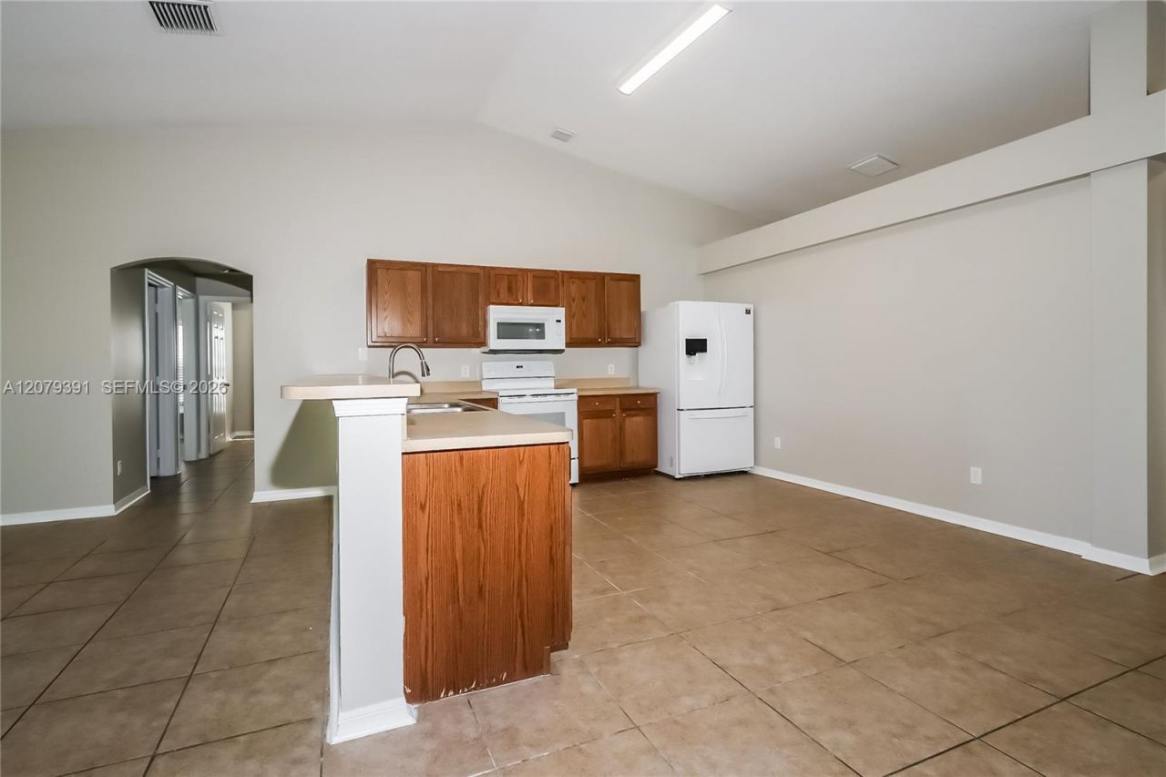 1219 SW Eleuthera Ave, Port Saint Lucie, FL 34953 Photo