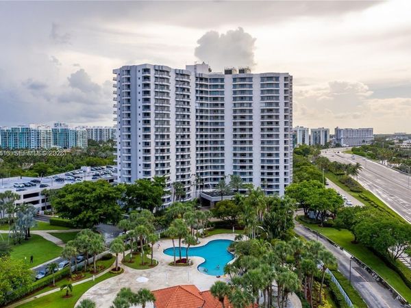3300 NE 191st St, Unit 1615, Aventura, FL 33180
