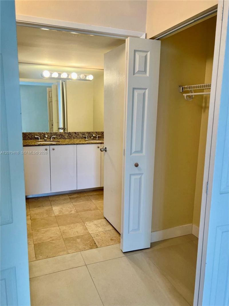 3300 NE 191st St, Unit 1615, Aventura, FL 33180 Photo