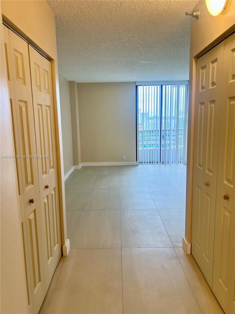 3300 NE 191st St, Unit 1615, Aventura, FL 33180 Photo