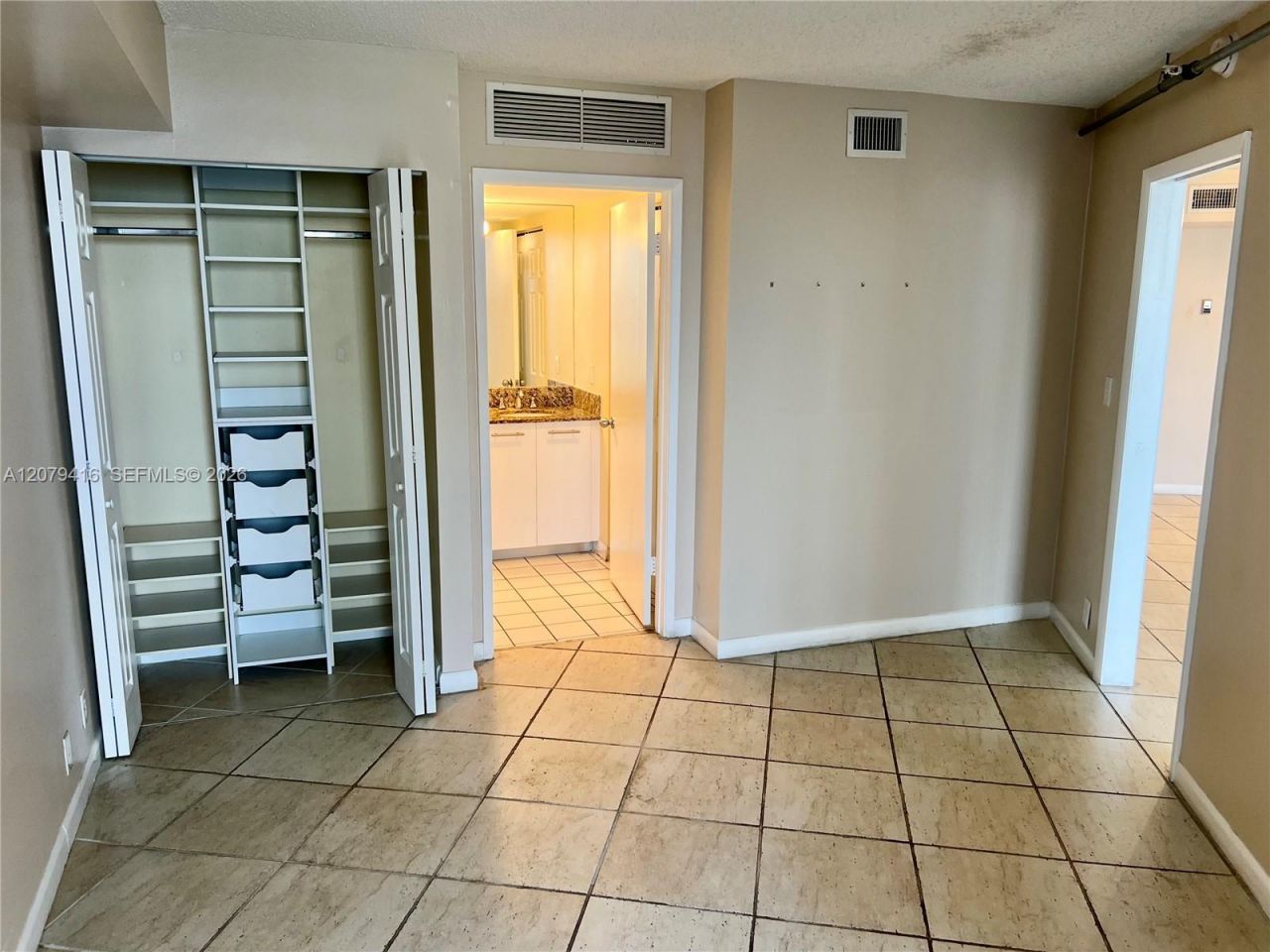 3300 NE 191st St, Unit 1615, Aventura, FL 33180 Photo