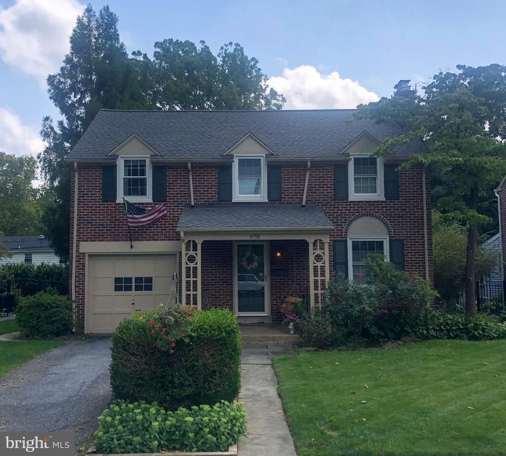 978 PLEASURE ROAD, LANCASTER, PA 17601