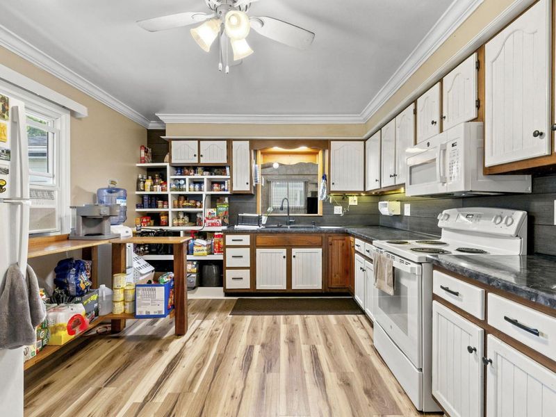 223 E North Street, Crestline, OH 44827 Photo 13