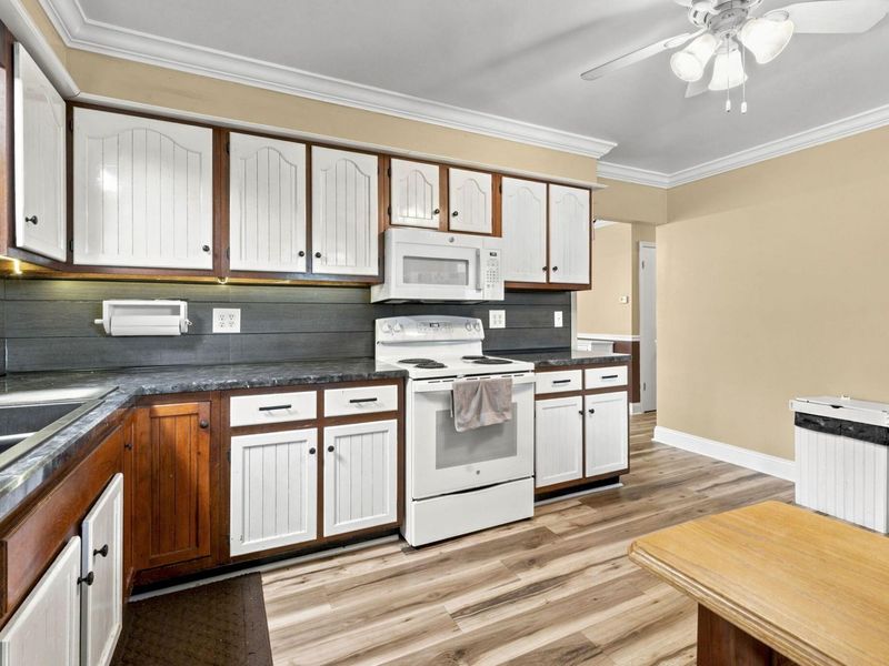 223 E North Street, Crestline, OH 44827 Photo 14