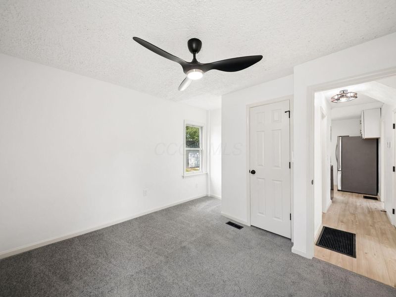2476 Argyle Drive , Columbus, OH 43219 Photo 12