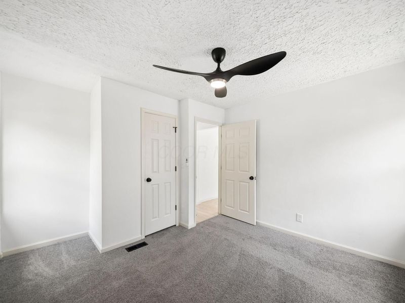 2476 Argyle Drive , Columbus, OH 43219 Photo 13