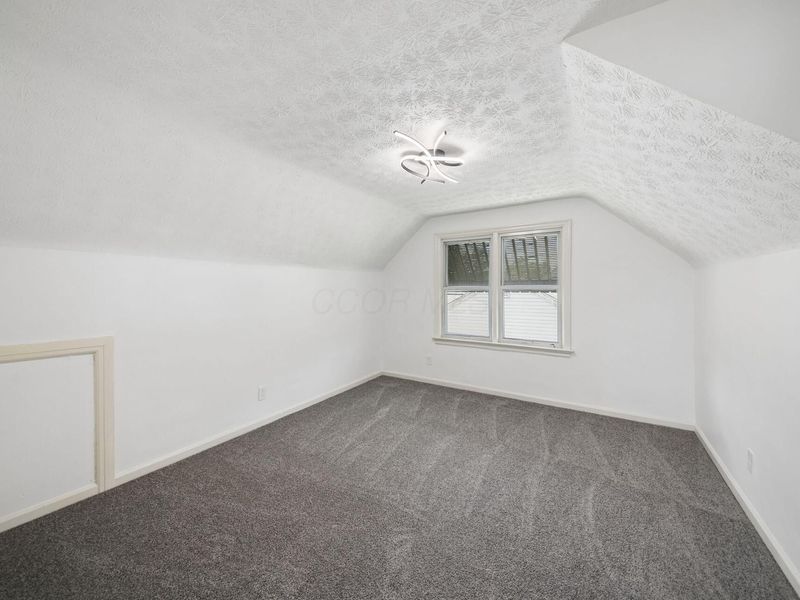 2476 Argyle Drive , Columbus, OH 43219 Photo 33